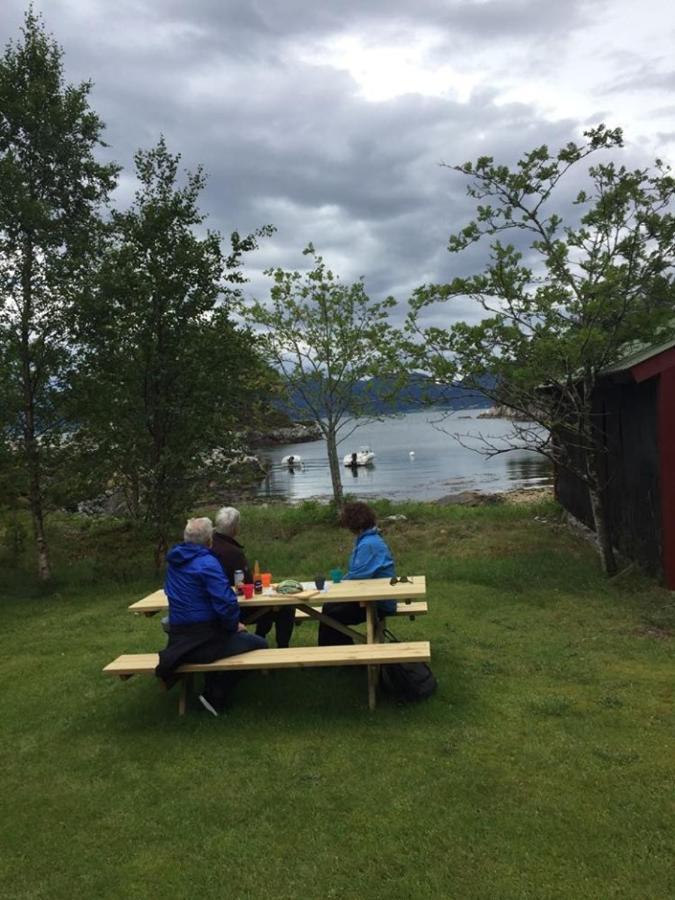 Waerholmen Lejlighed Lavik  Eksteriør billede